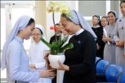 Sr.Anna thay mặt cho tập thể Liên Dòng Nữ ngỏ lời cám ơn Soeur Maria