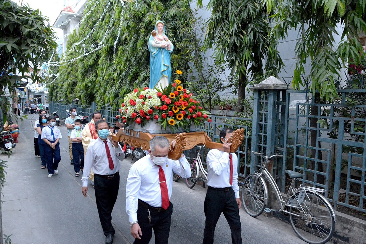 Giáo xứ Vĩnh Hòa: Mừng lễ Đức Maria Mẹ Thiên Chúa ngày 1-1-2021