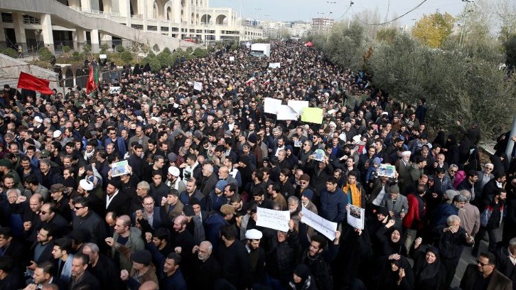 Khủng hoảng Mỹ - Iran: Đức Thánh Cha Phanxicô đang quan tâm theo dõi tình hình