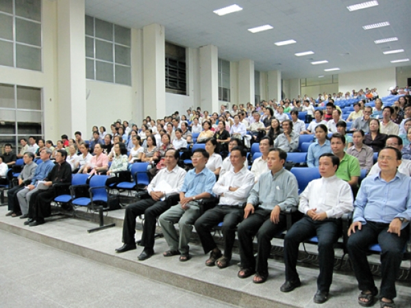 Học viện Mục vụ TGP.TPHCM: Lễ Khai Giảng niên khoá 2009-2010