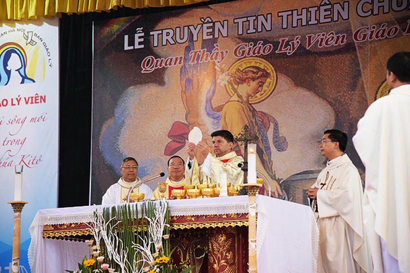 Thánh lễ bế mạc Đại hội Giáo lý viên Tổng Giáo phận Hà Nội 2019