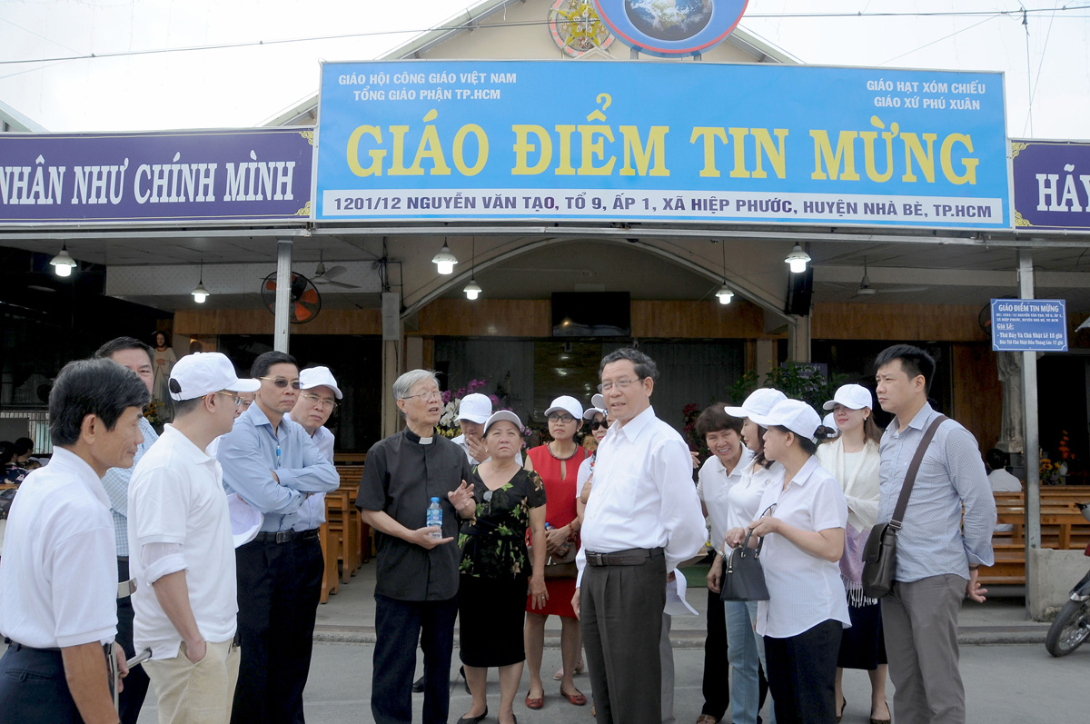 Doanh nhân Công Giáo: Thăm hai Giáo điểm truyền giáo