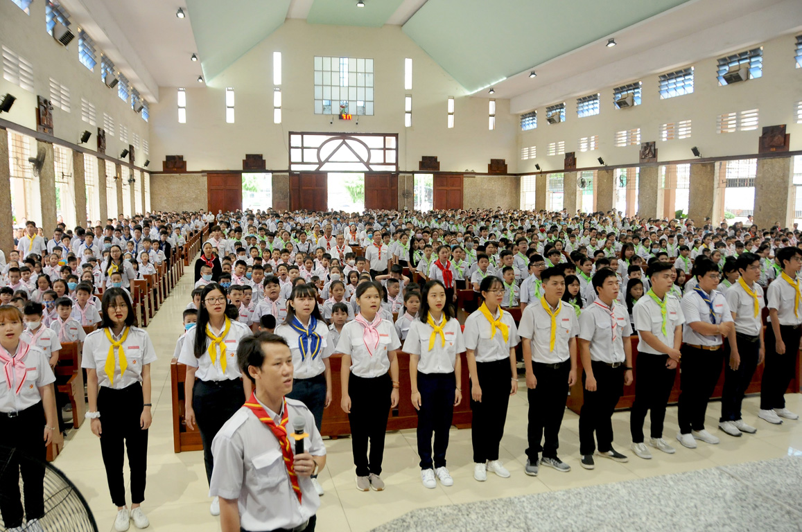 Giáo xứ Tân Phú: Lễ bổn mạng Đoàn Thiếu Nhi Thánh Thể ngày 14-6-2020