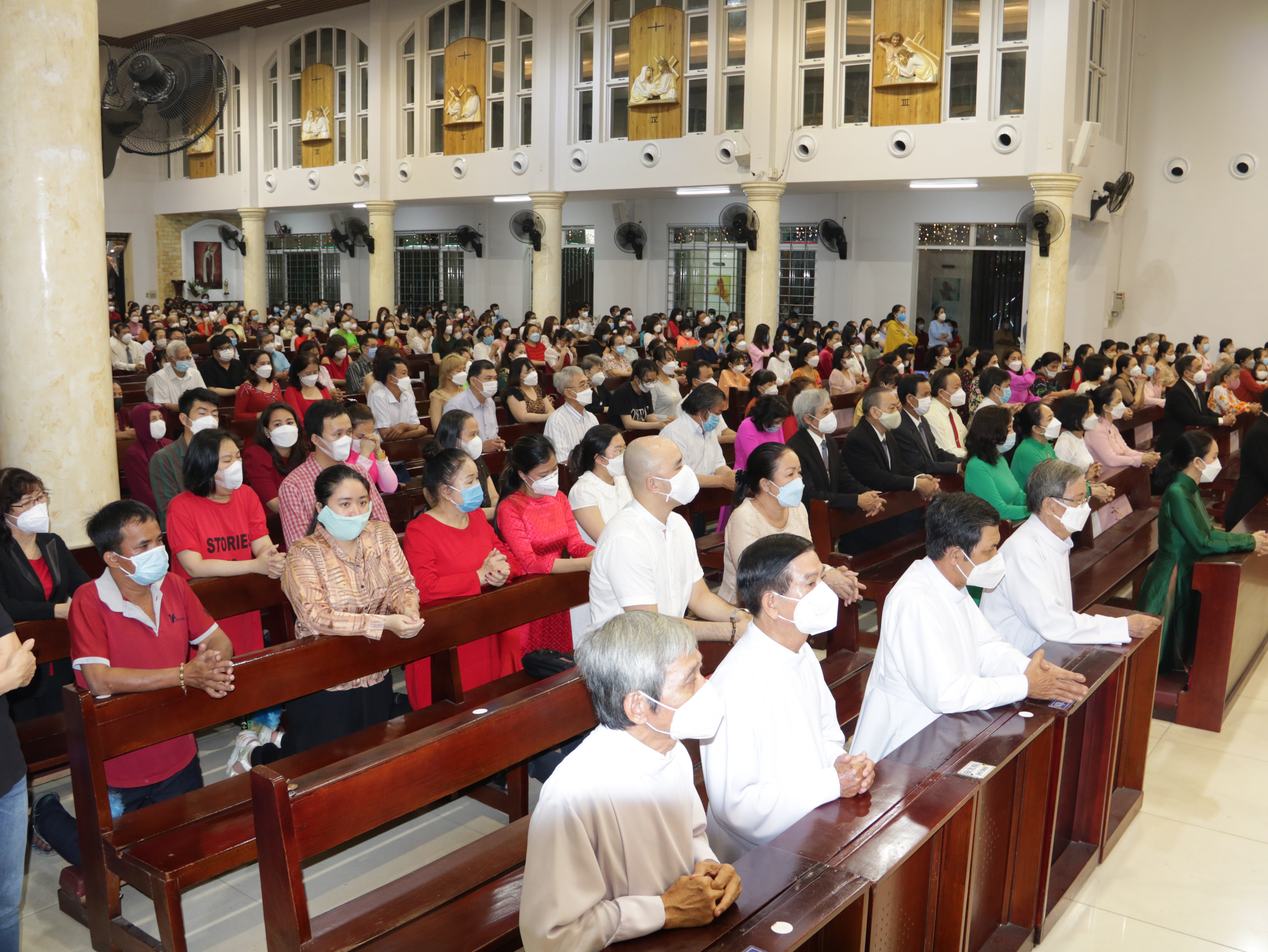 Giáo xứ Tân Việt: Thánh lễ đêm Giáng Sinh 2021