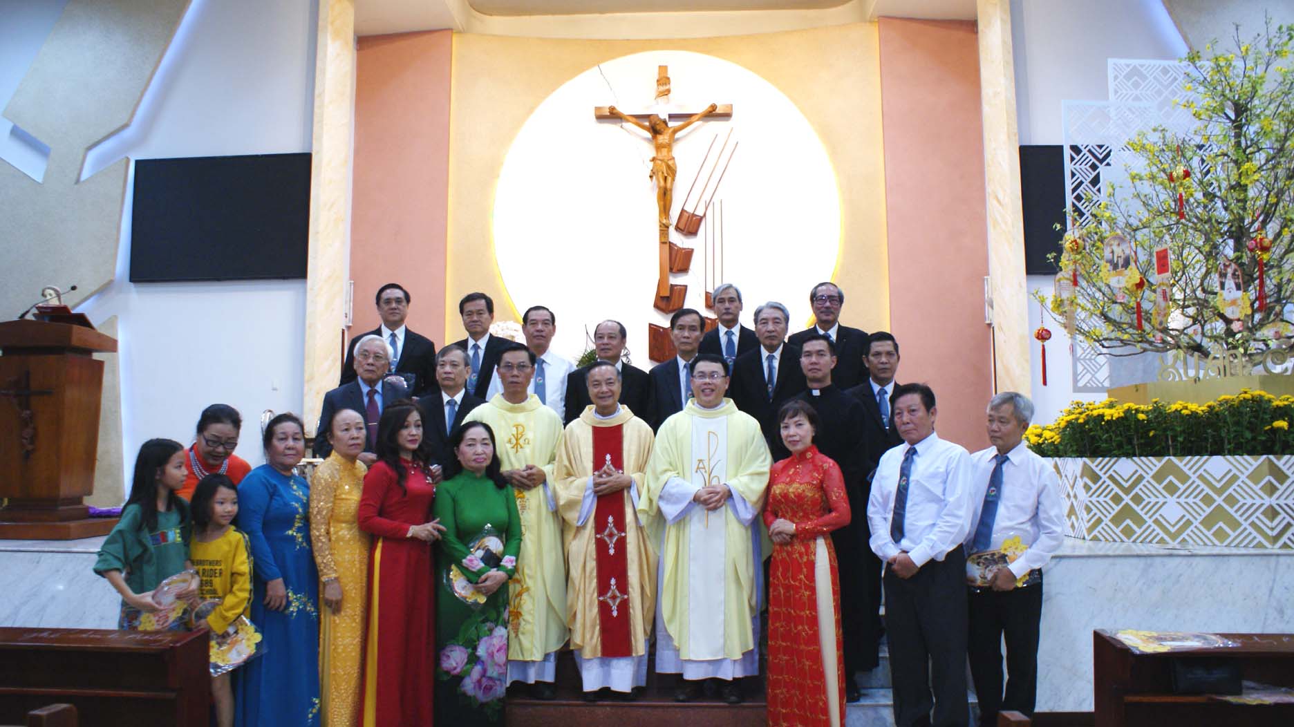 Giáo xứ Tân Việt: Thánh lễ Giao thừa Canh Tý 2020